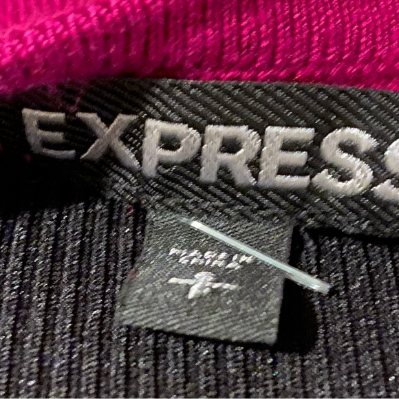 EXPRESS FUSHIA LONG SLEEVE BODY CON SWEATER DRESS SIZE SMALL - Picture 5 of 5